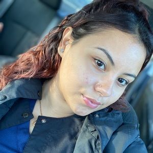 Meet your Posher, Rebeca